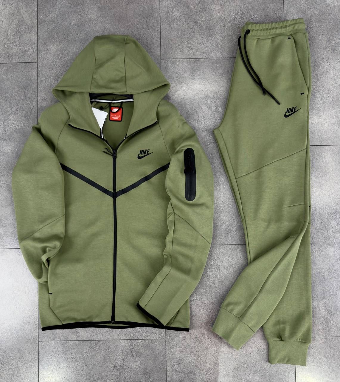 Nike Tech Fleece 2025 zelena trenerka – najnoviji model muške sportske trenerke